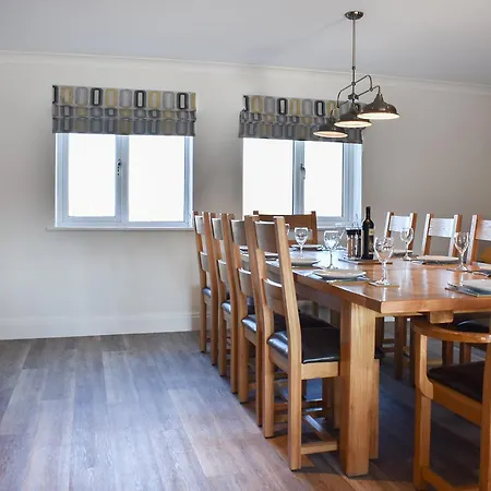 Holiday home Chapel House *